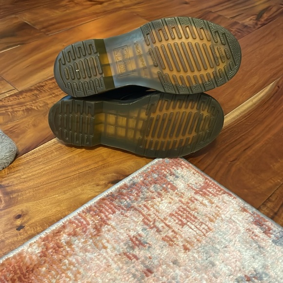 Dr. Martens size 6 ONLY WORN ONCE - Picture 3 of 3
